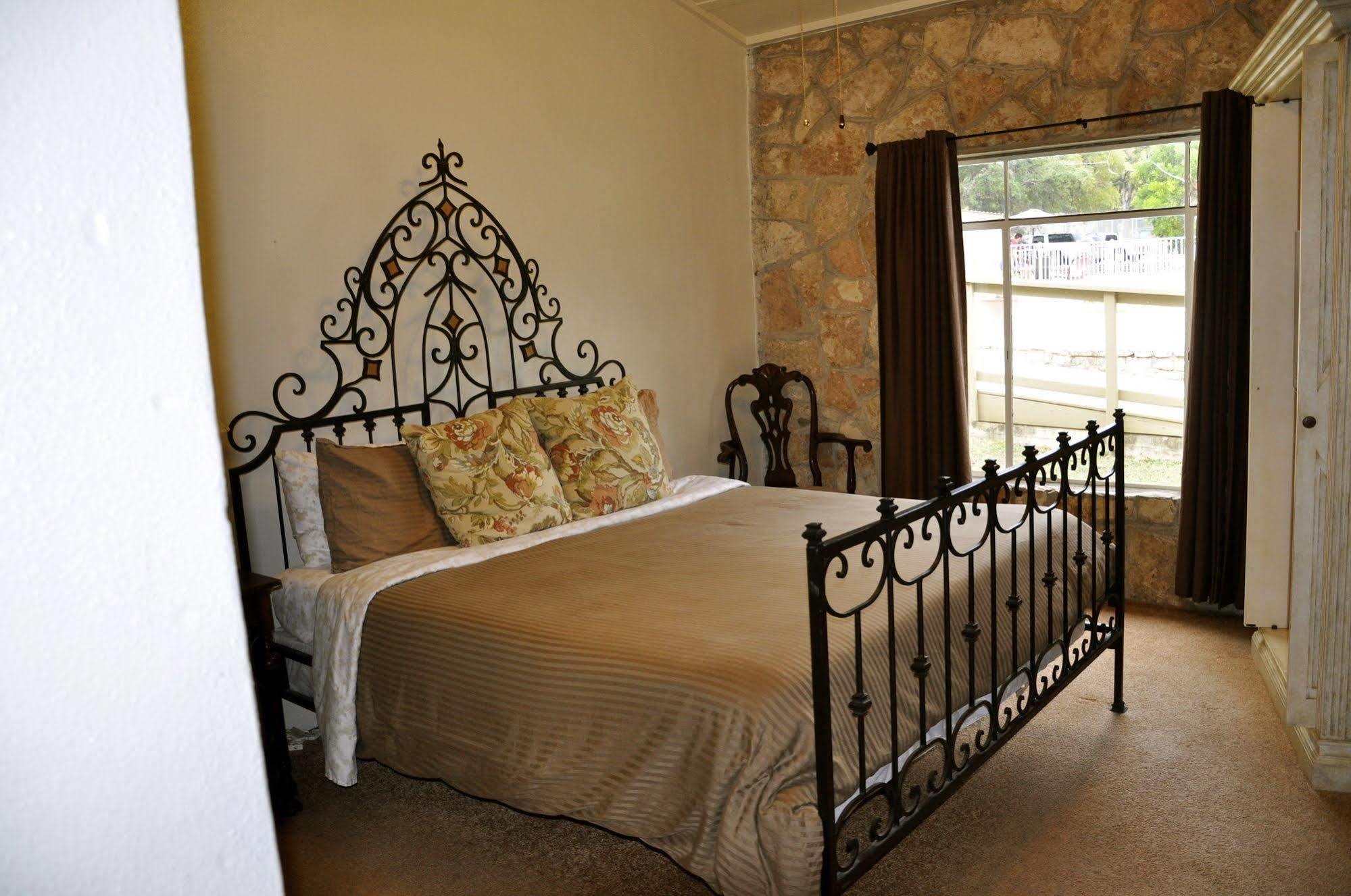 The Lodge At Cypress Falls 윔벌리 외부 사진
