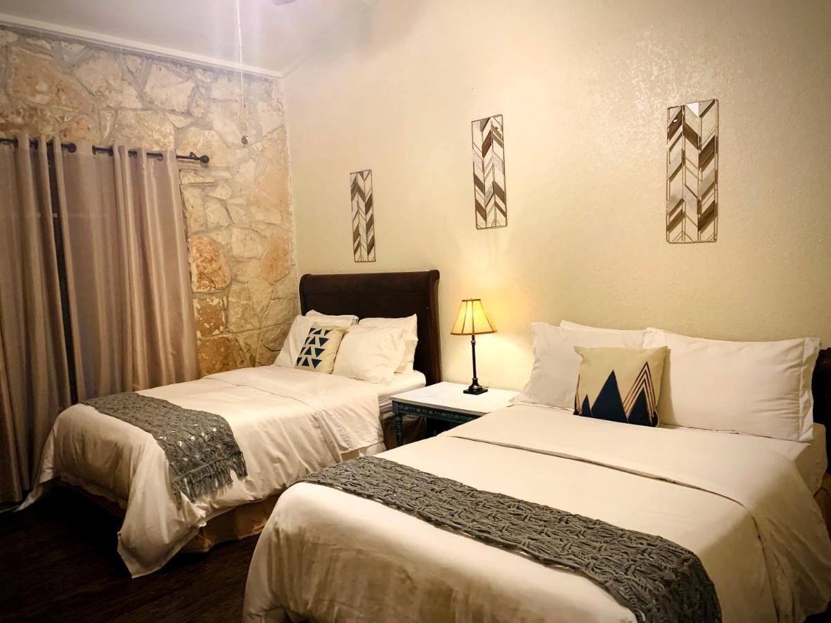 The Lodge At Cypress Falls 윔벌리 외부 사진